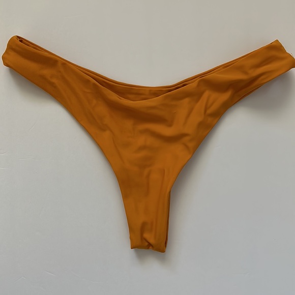 Bikini Bottom Set of 6x Red Green Blue Orange White Yellow Medium - Picture 3 of 7